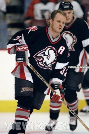 0dfed1d0eeb5fd2fbfff3f12a3aee7c6-buffalo-hockey